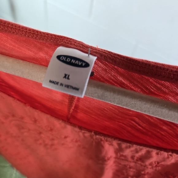 Old Navy Eyelet Cotton Short Sleeve Shirt New - Picture 2 of 6